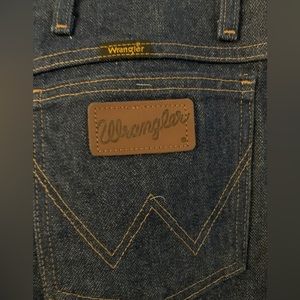 NWOT Men’s Wrangler Jean 38x36 Dark Denim
